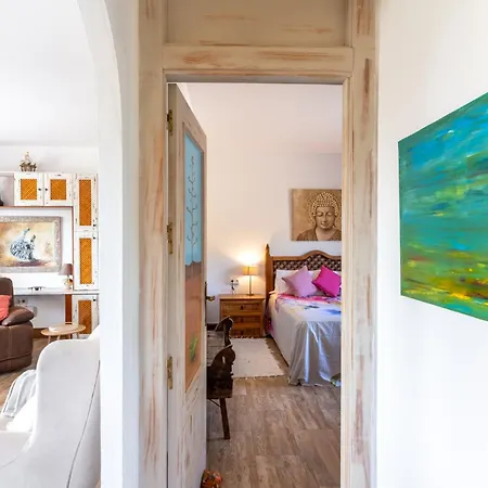 Vila For 4 With Feature Pool & Great Reviews *